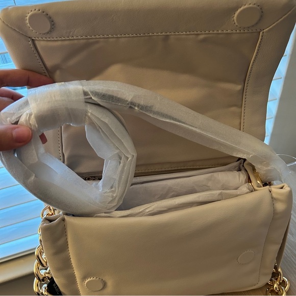 NWT Marc Jacobs The J Link Shoulder Bag Marshmallow | Gold Chain - Picture 6 of 6